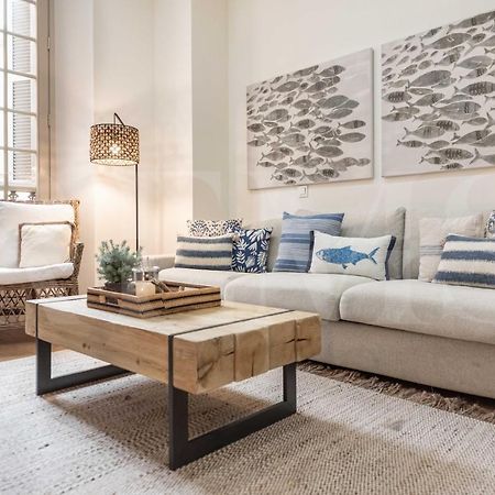 Dreamy Mediterranean Apartment With Parking - Center By Rems Малага Екстериор снимка