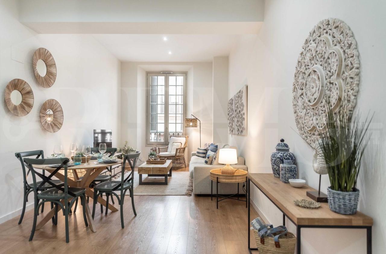 Dreamy Mediterranean Apartment With Parking - Center By Rems Малага Екстериор снимка